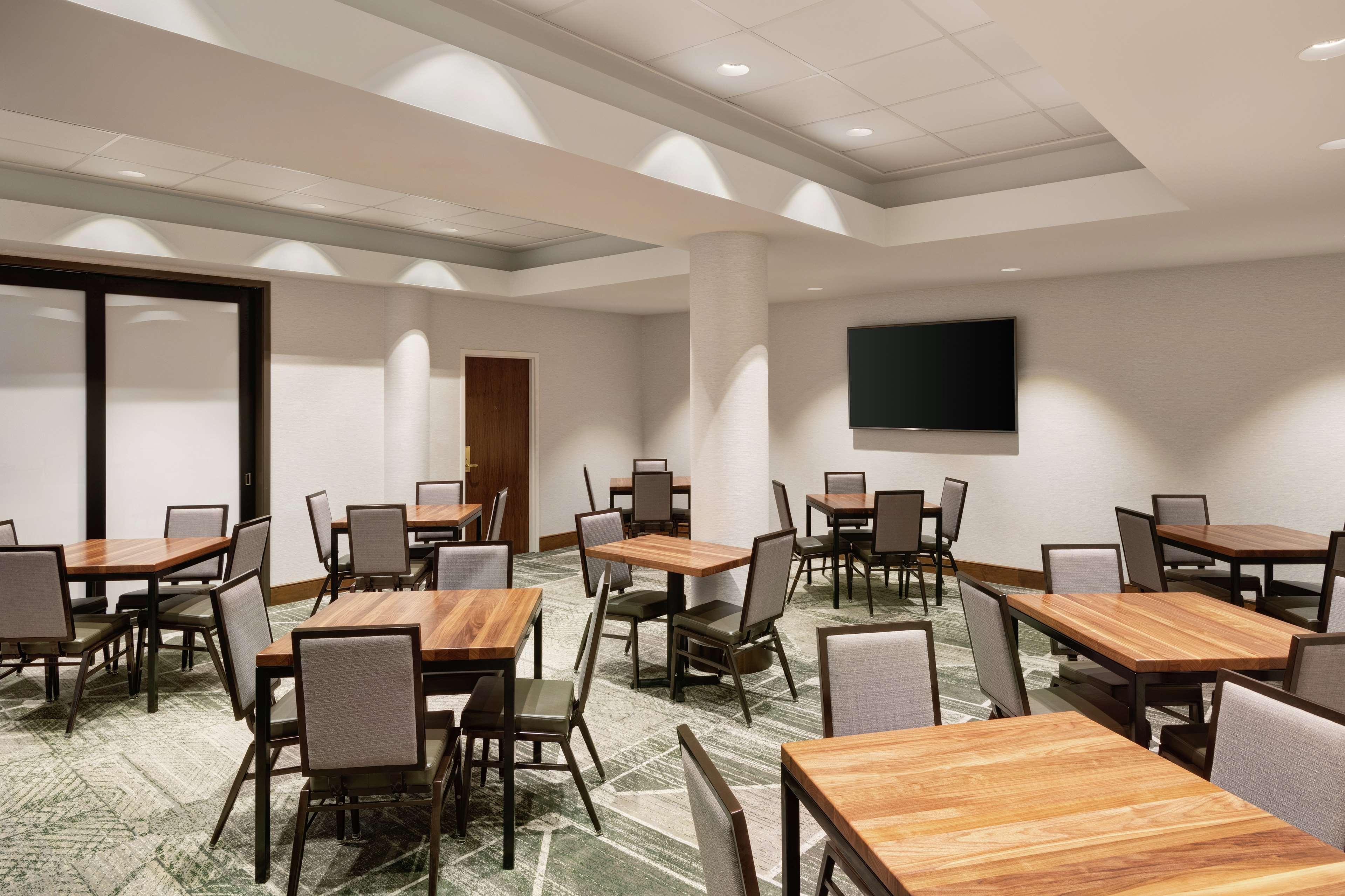 Embassy Suites Tysons Corner Εξωτερικό φωτογραφία