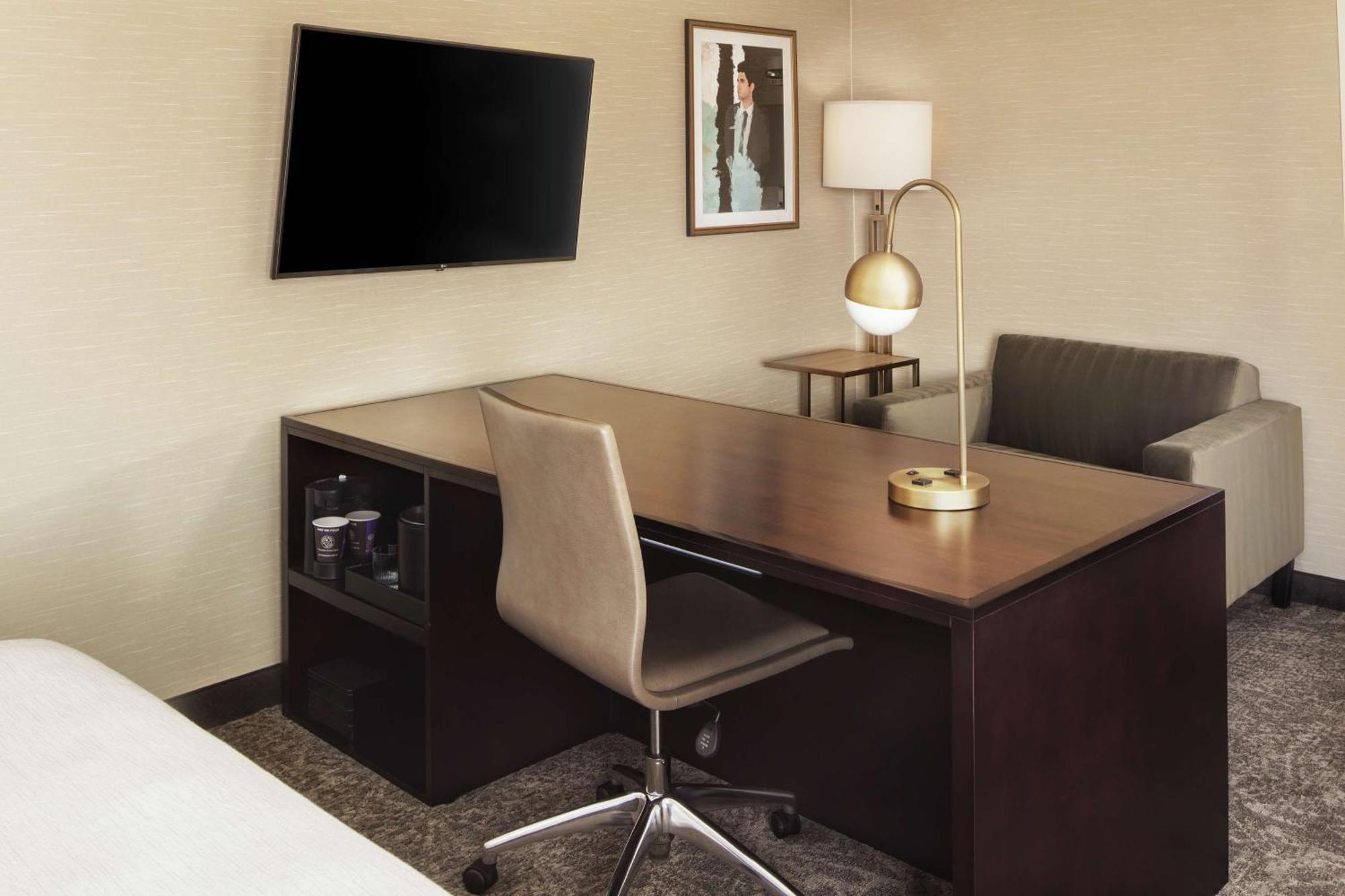 Embassy Suites Tysons Corner Εξωτερικό φωτογραφία