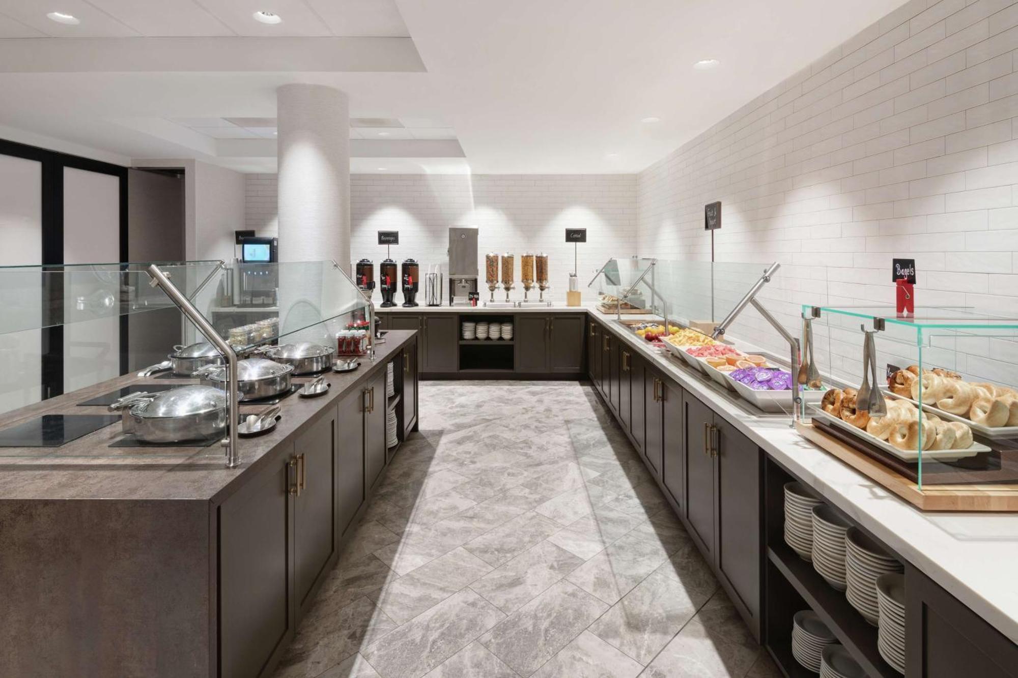 Embassy Suites Tysons Corner Εξωτερικό φωτογραφία