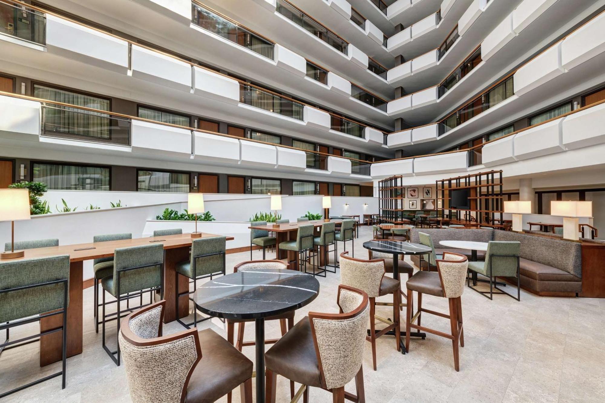 Embassy Suites Tysons Corner Εξωτερικό φωτογραφία