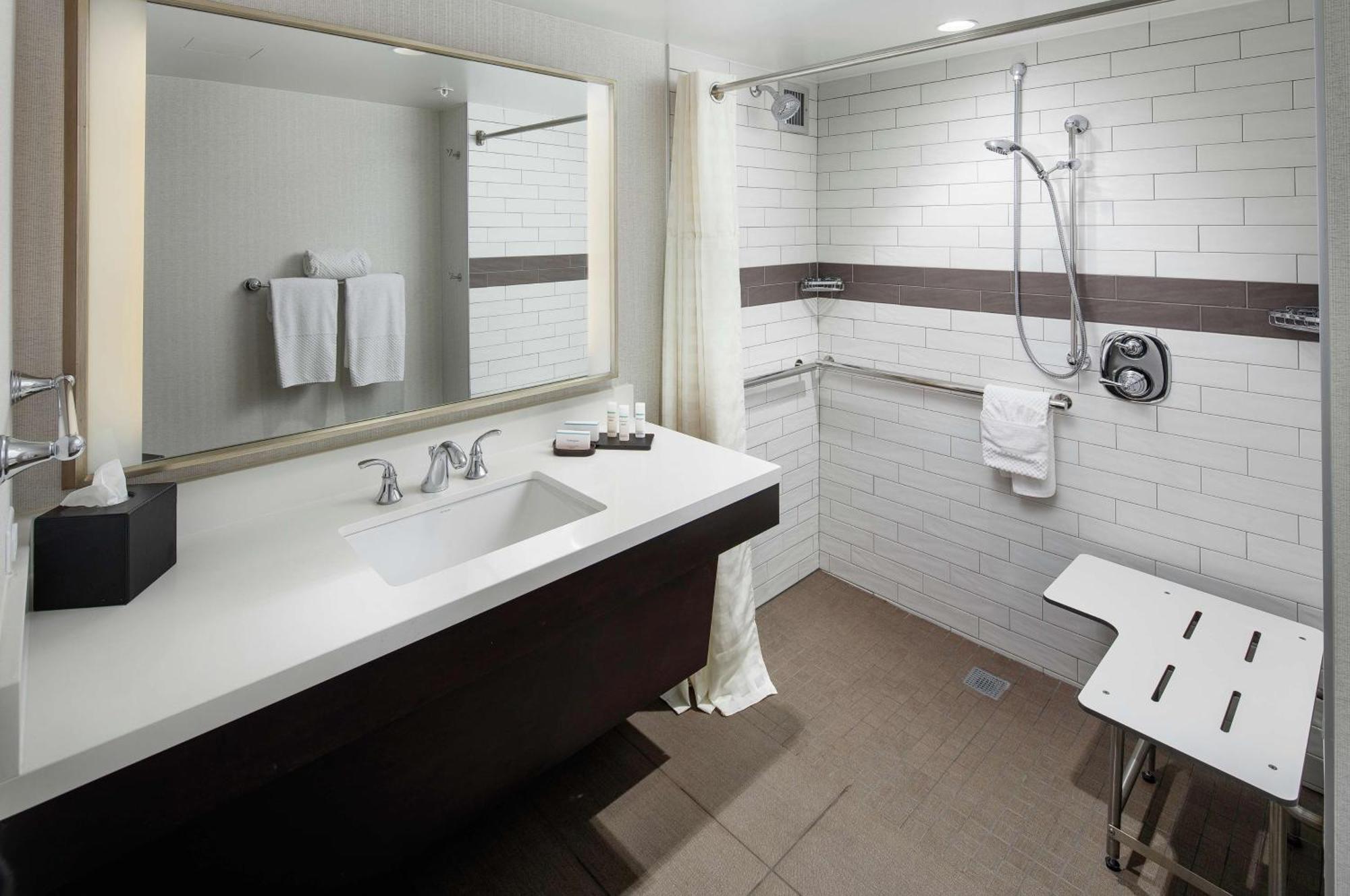 Embassy Suites Tysons Corner Εξωτερικό φωτογραφία