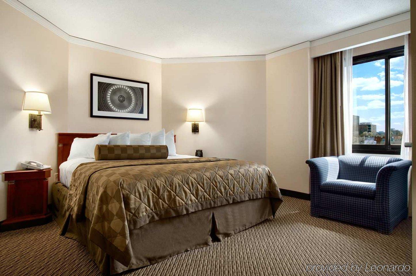 Embassy Suites Tysons Corner Δωμάτιο φωτογραφία