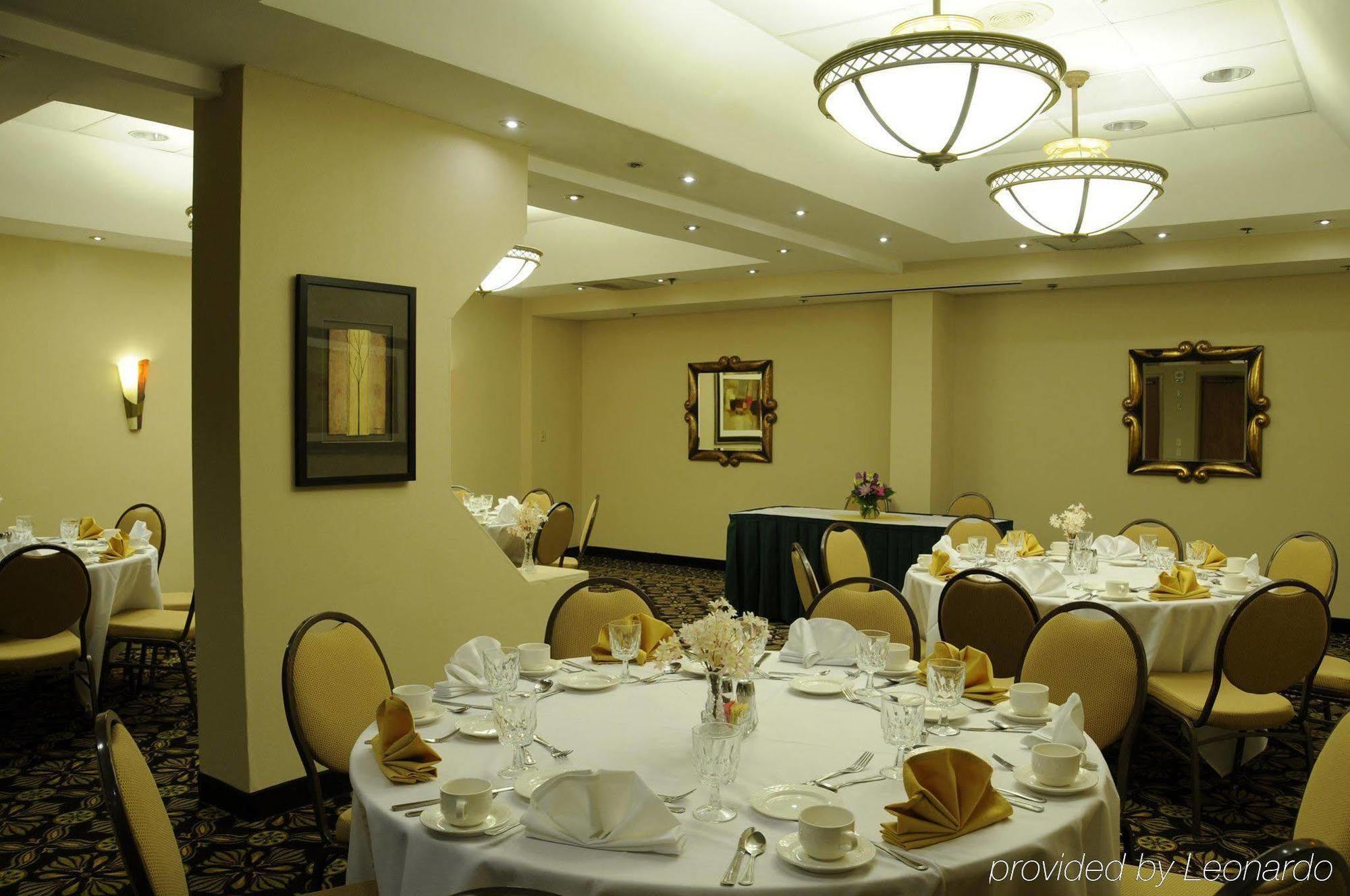 Embassy Suites Tysons Corner Εστιατόριο φωτογραφία