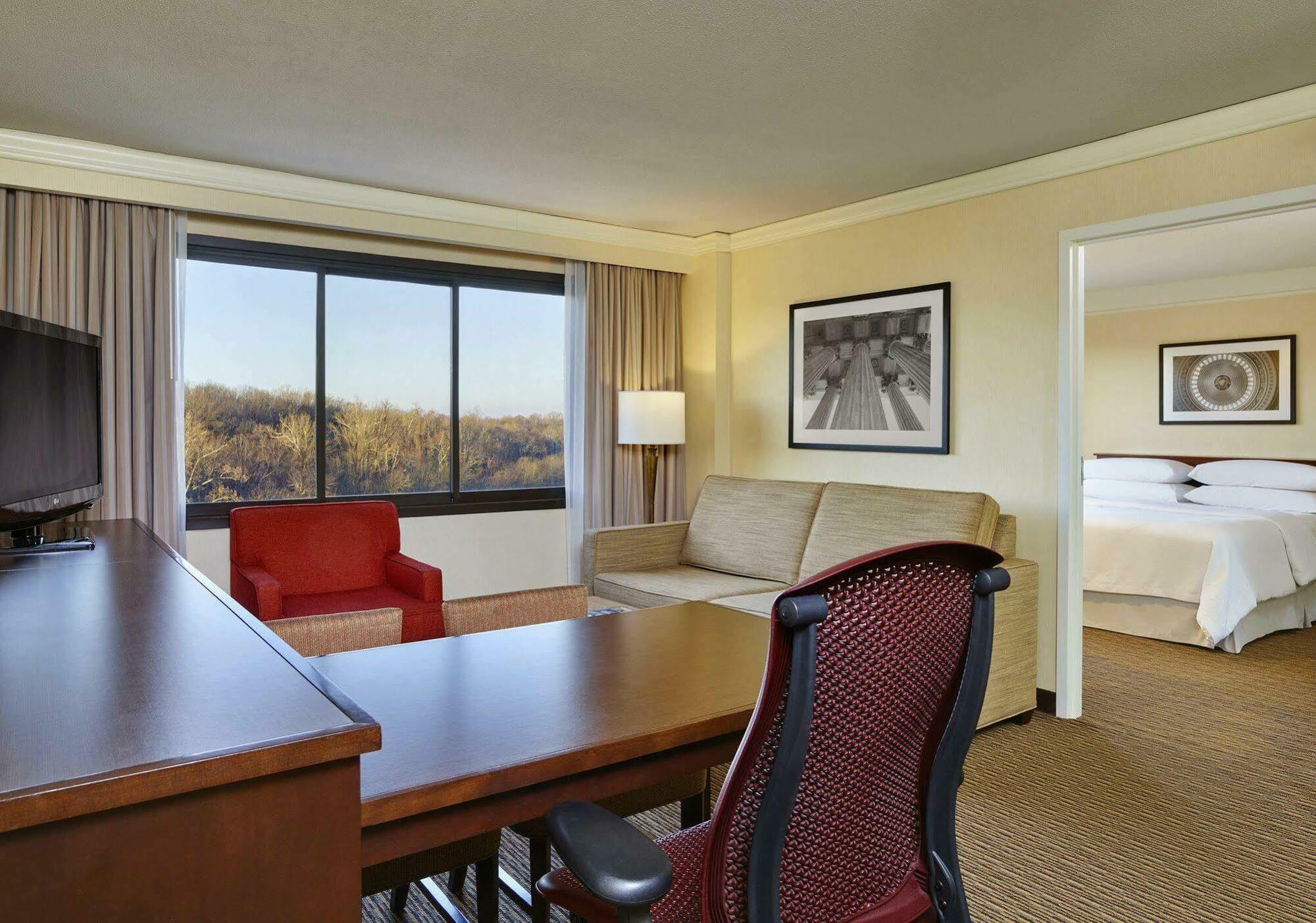 Embassy Suites Tysons Corner Εξωτερικό φωτογραφία